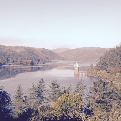 Profile Picture of John Sledge (@truklagoon1945) on Twitter