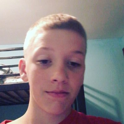 Profile Picture of Michael  Yearout Jr (@Dolphinboy21604) on Twitter