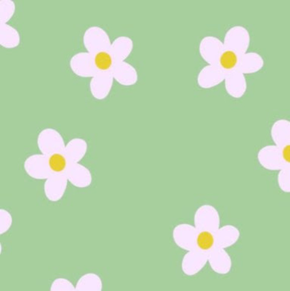 Profile Picture of Nathalie Esquea (@nathalieesquea8) on Poshmark