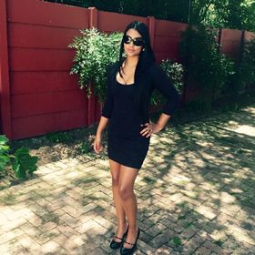 Profile Picture of Rebecca Patel (@rebeccaspatel) on Pinterest