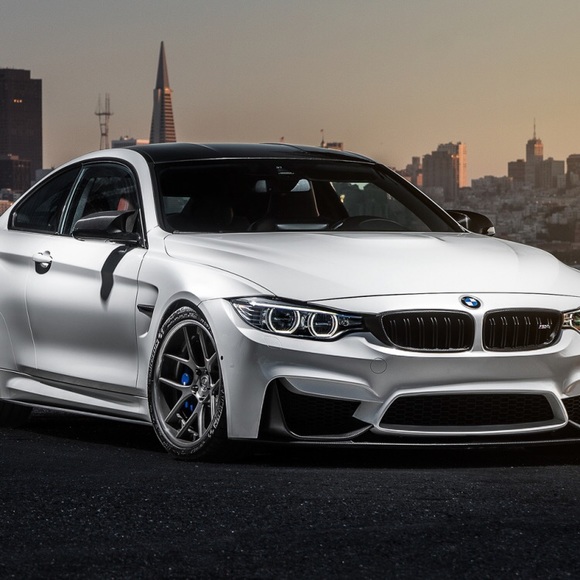 Profile Picture of Alex Villegas (@alexville233) on Poshmark