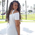 Profile Picture of Erinn Courtney (@peacexcurls) on Instagram