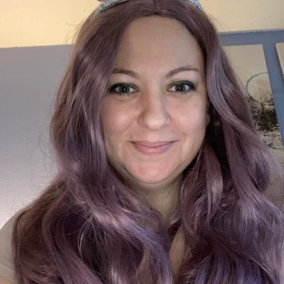 Profile Picture of What? (@SarahMott9) on Twitter