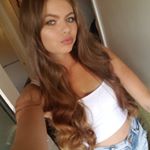 Profile Picture of Holly Davison (@hollyadavison) on Instagram