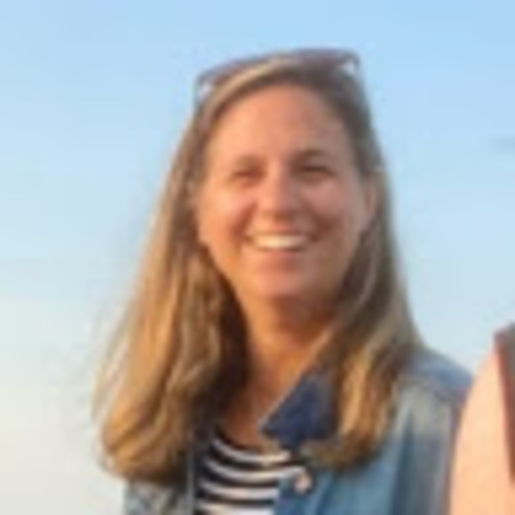 Profile Picture of Shanon Heckethorn (@shanonspike) on Poshmark
