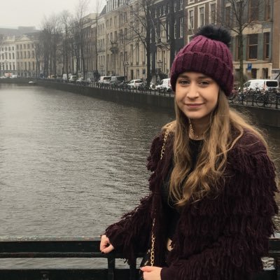 Profile Picture of Cassie Walker (@CassieWalker__) on Twitter