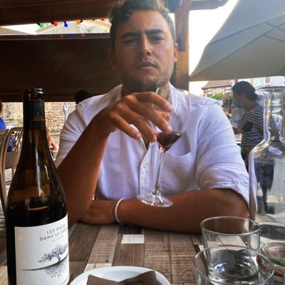 Profile Picture of Mark Landers (@LarfGR) on Twitter