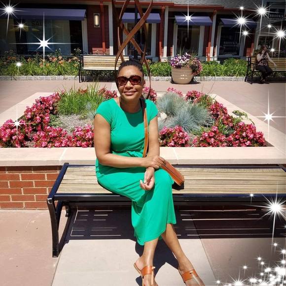 Profile Picture of Alexyvad Alexyvad (@alexyvad) on Poshmark