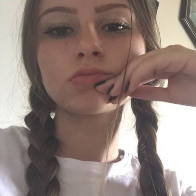 Profile Picture of Uab (@LaraMayField) on Twitter