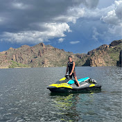 Profile Picture of Garrett Combs (@garrettcombss) on Youtube