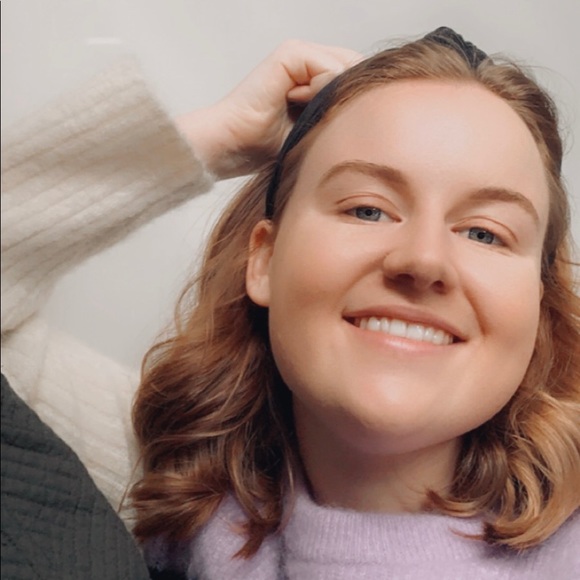 Profile Picture of Eliza Wrigley (@elizawrigley) on Poshmark