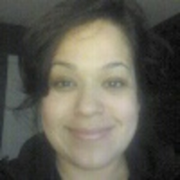 Profile Picture of Claudia Leonis (@sofia306brazil) on Poshmark