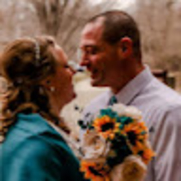 Profile Picture of Aubrielle Paskon (@aubriellepaskon) on Poshmark