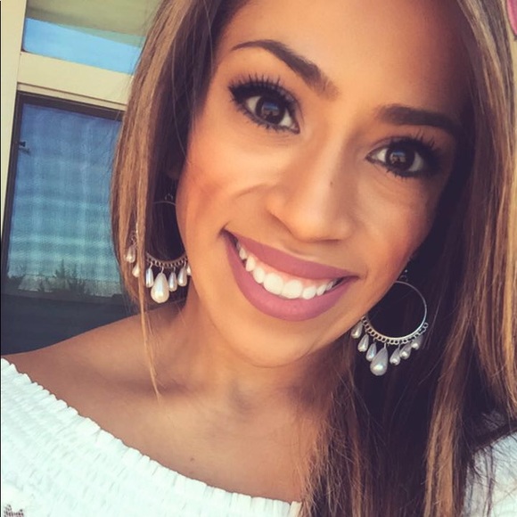 Profile Picture of Michelle Steere (@kevchele08) on Poshmark