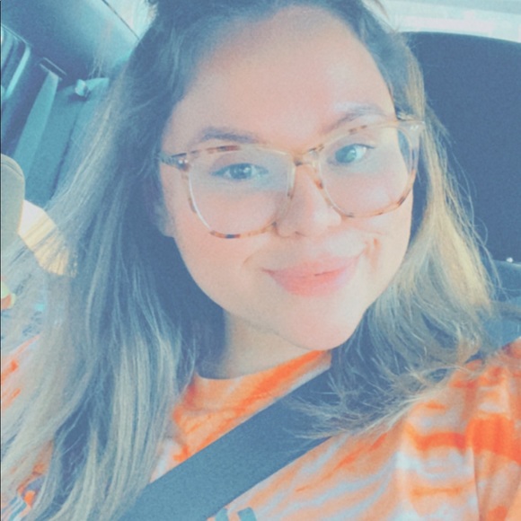 Profile Picture of Jaymie Rodriguez (@jaymieejo) on Poshmark