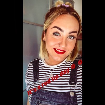 Profile Picture of Katie McDermott (@katie_mc95) on Twitter