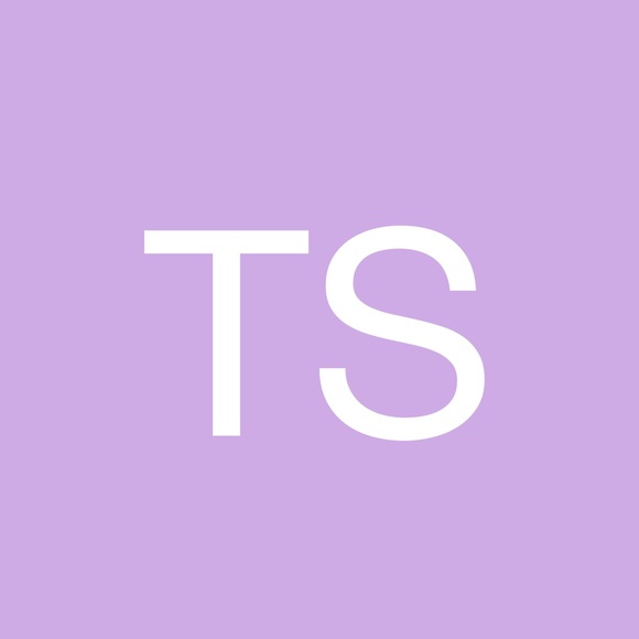 Profile Picture of Theresa Soltys (@theresamsoltys) on Poshmark