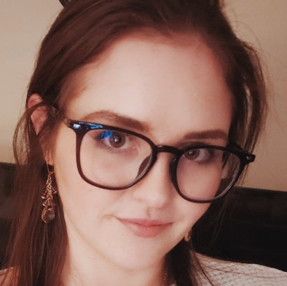 Profile Picture of Kaitlin Moore (@imprints3) on Poshmark