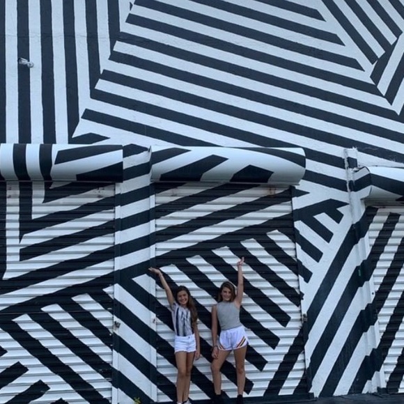 Profile Picture of Cara Jovanovich (@cara_jovanovich) on Poshmark