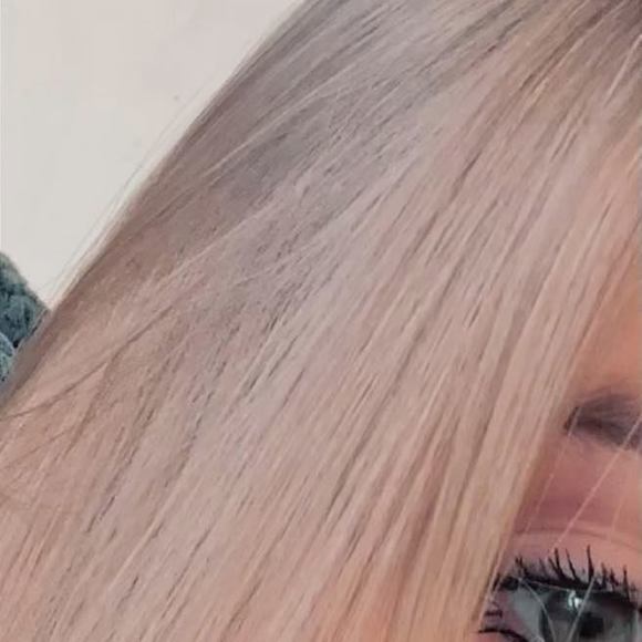 Keeley Brandon - Poshmark Profile Picture of Keeley Brandon (@keeleybrandon) on Poshmark