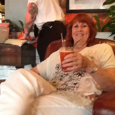 Profile Picture of Lorraine Cartwright (@lorrainecartwr1) on Twitter