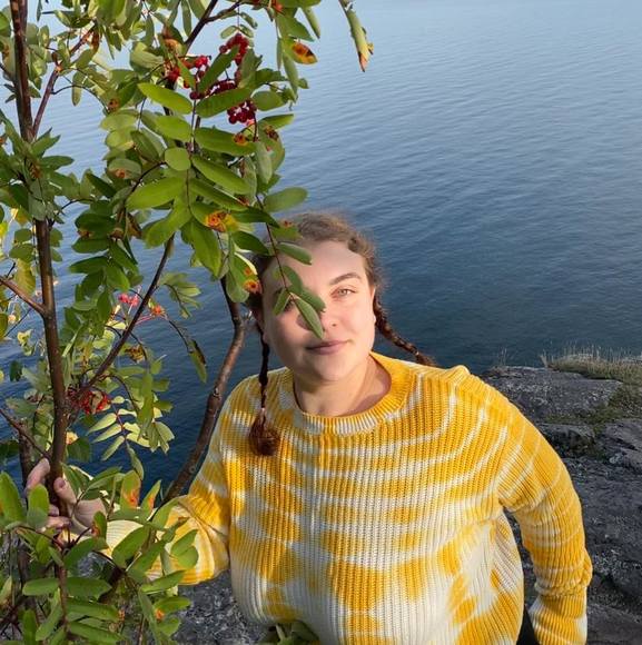 Profile Picture of Lydia Dethloff (@lydiadethloff) on Poshmark