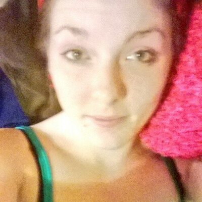 Profile Picture of Jessie Lake (@pinkplaidshirt) on Twitter