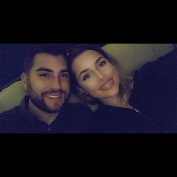 Profile Picture of Odelis Carbonell (@queenbonell) on Poshmark