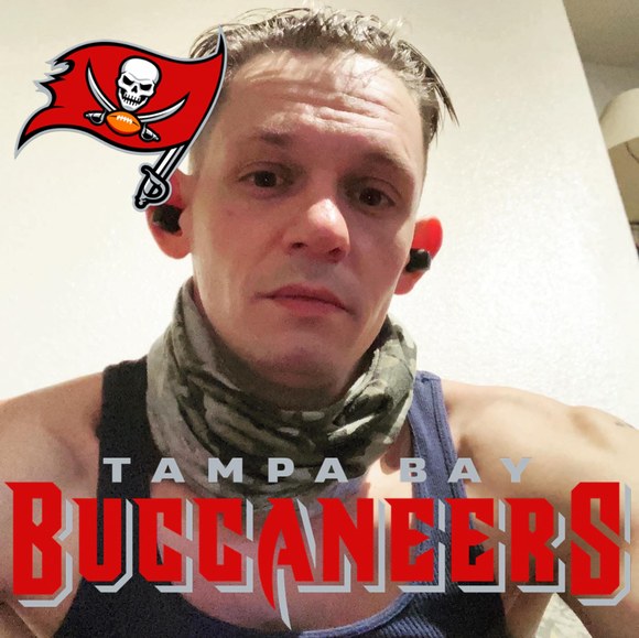 Profile Picture of Christopher Bowman (@satiesav17) on Poshmark