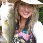 Amanda Beth Quint - Instagram Profile Picture of Amanda Beth Quint (@blonde_on_the_pond) on Instagram