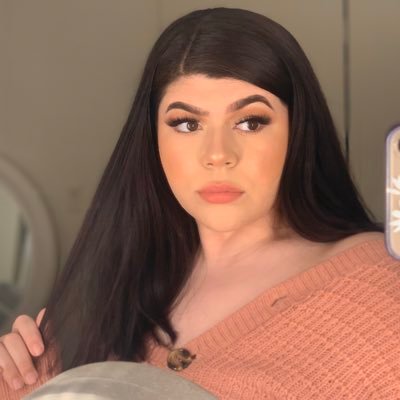 Profile Picture of Lucia Alvarez♡ (@cia_alvarez) on Twitter