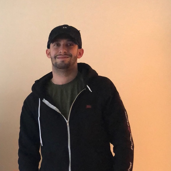 Profile Picture of Lance Marcano (@lmarcano863) on Poshmark