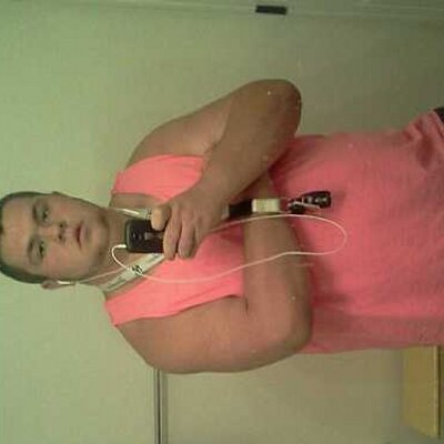 Profile Picture of Asher Roberts (@Aco_Mac) on Twitter