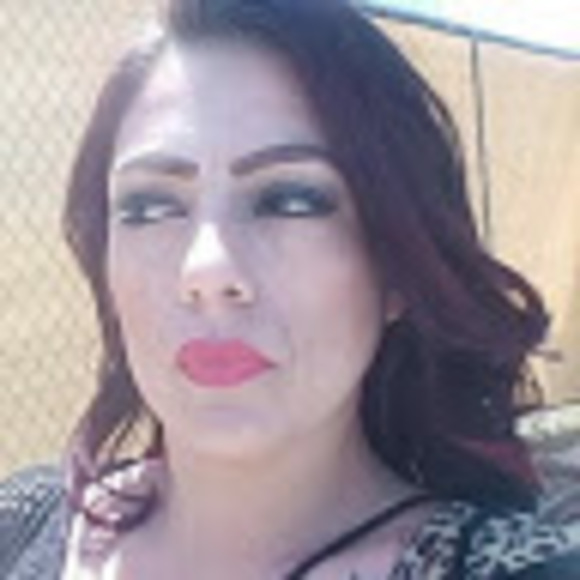 Profile Picture of Sarah Alfonso (@sarahlbaby51) on Poshmark