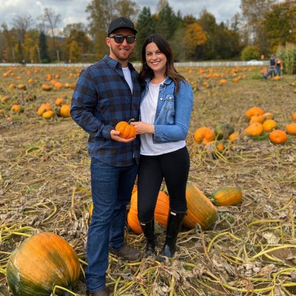 Profile Picture of Mckenna Cameron (@mckennacc1) on Poshmark