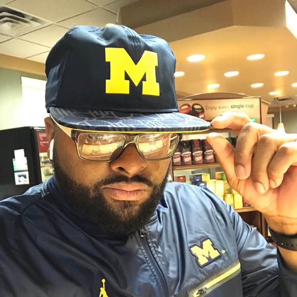 Profile Picture of Jason Key (@jkey926) on Poshmark