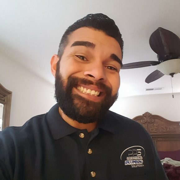 Profile Picture of Eric Chavez (@djerock951) on Poshmark