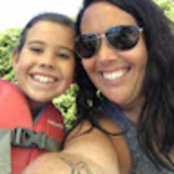 Profile Picture of Lauren Gedman (@laurengedman) on Poshmark