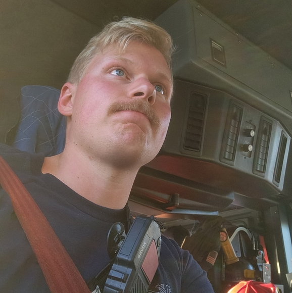 Tim Gerken - Poshmark Profile Picture of Tim Gerken (@tgerken22) on Poshmark