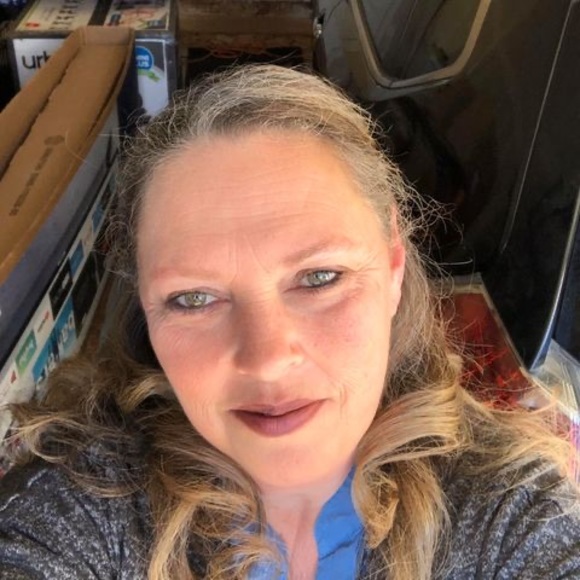 Kim Shook - Poshmark Profile Picture of Kim Shook (@kimshook184) on Poshmark