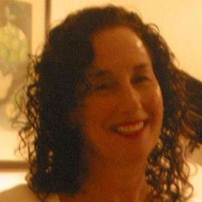 Profile Picture of Lisa Tetreault, LMHC (@LisaTaytro) on Twitter