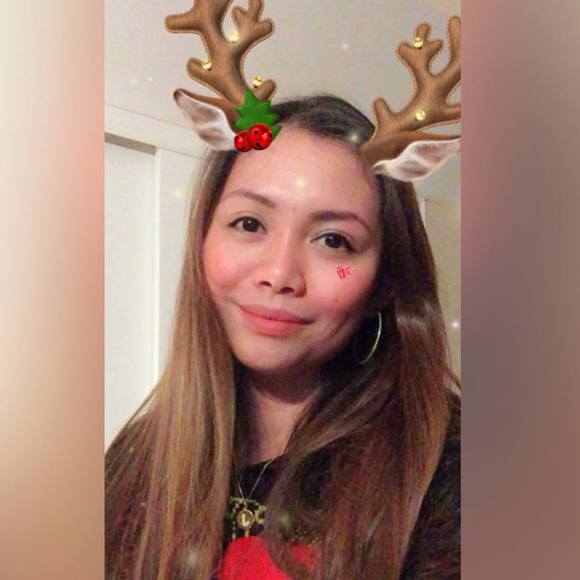 Profile Picture of Mj Andallo (@max_and) on Poshmark