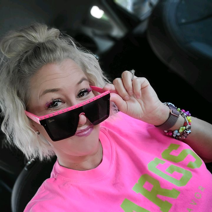 Profile Picture of Christina Keech (@@christinakeech) on Tiktok