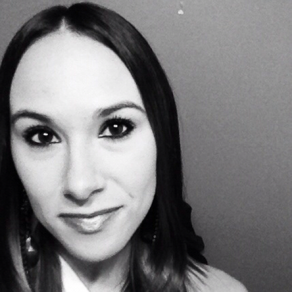 Profile Picture of Katie Cornstubble (@katieecorn) on Poshmark