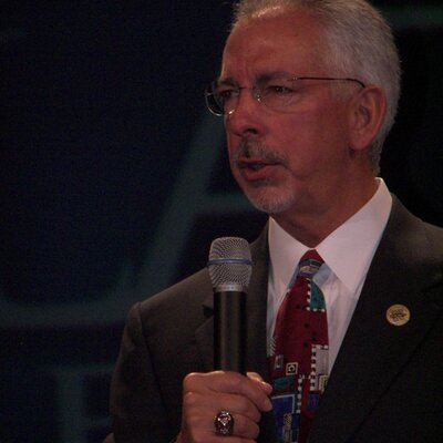 Profile Picture of Roger Wright (@Wallbuster) on Twitter