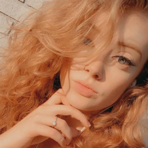 Profile Picture of Kurstyn Holland (@kurstynholland) on Poshmark