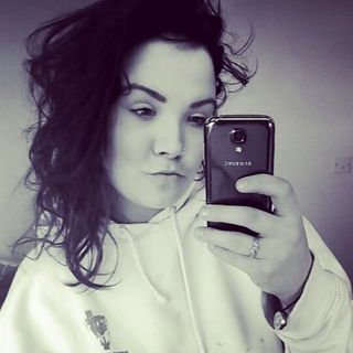 Profile Picture of Charlotte Pullen (@charose98) on Twitter