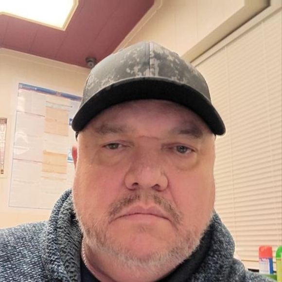 Profile Picture of Jeremy Dalton (@jeremydalton584) on Poshmark