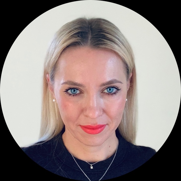 Profile Picture of Julia Filanovich (@filanovichjulia) on Poshmark