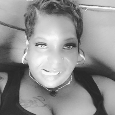 Profile Picture of Shan'da P (@mz_perk75) on Twitter